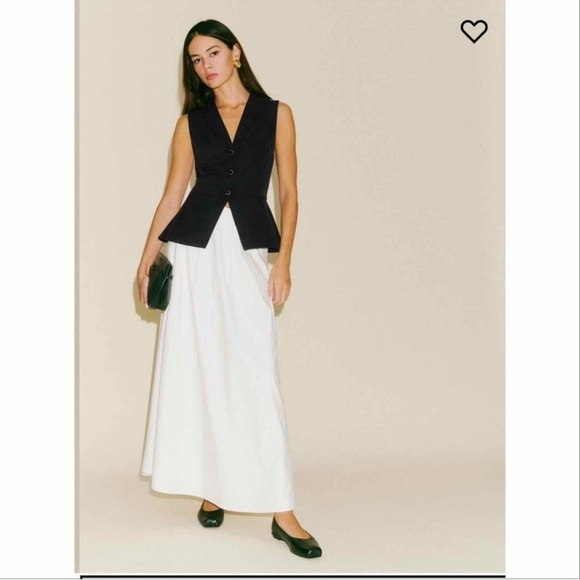 NWT Reformation Oakley Vest Top Sleeveless V Neck in Black 8 - Picture 11 of 13